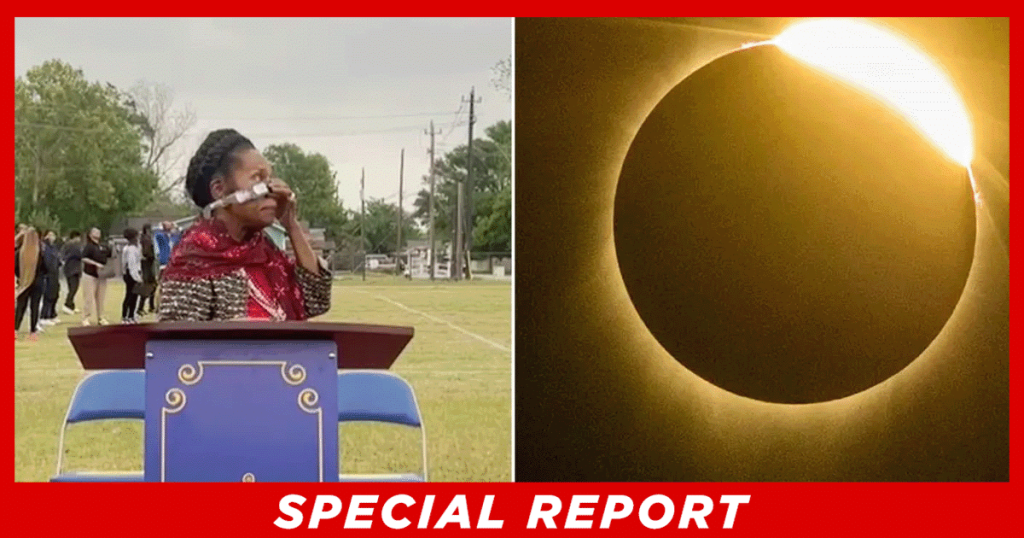Top Democrat Makes Bizarre Moon Comment