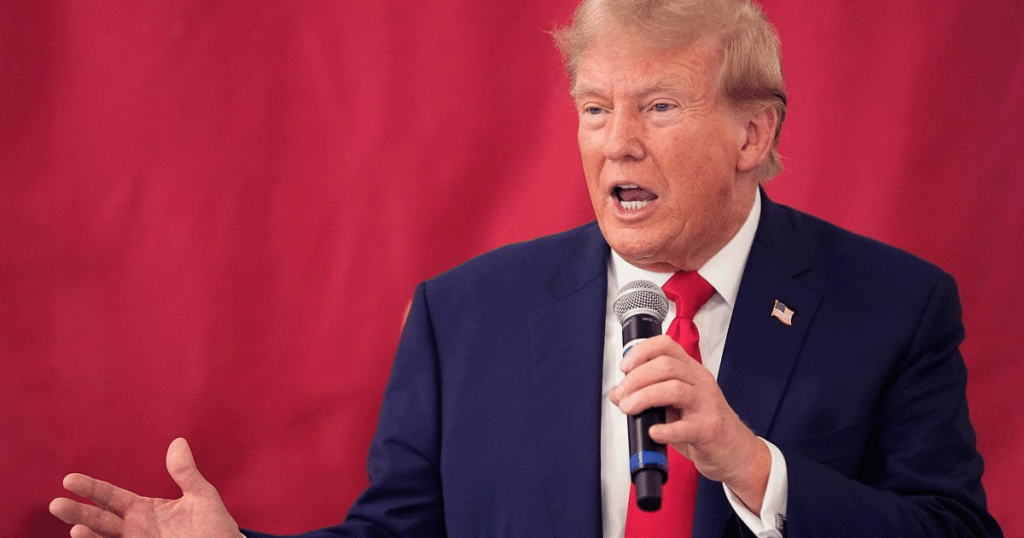 After Trump Leaves Astounding Tip for Workers