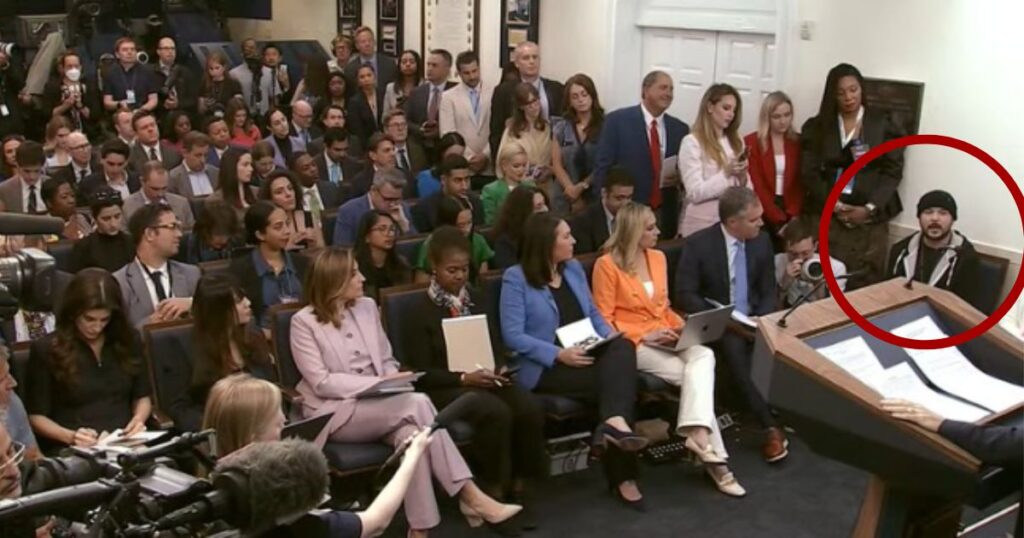 Video: Reporters Forced to Watch in Silence as Tim Pool Exposes Them as Frauds During His First Ever WH Presser Question